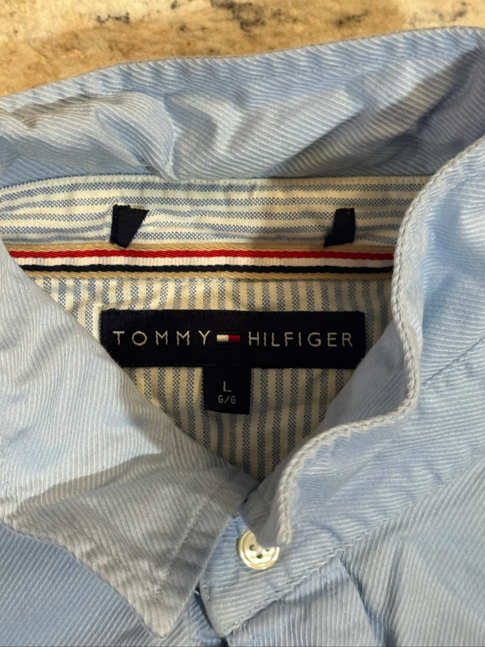 Light blue vintage Tommy Hilfiger shirt with embroidered patches – photo 3